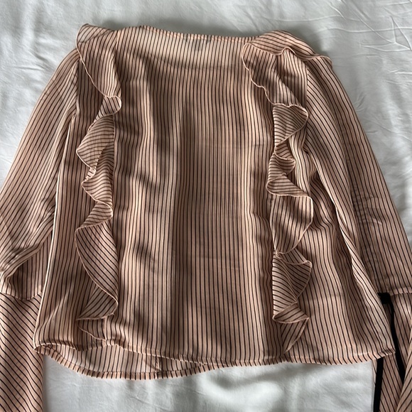Guess XS sheer pink pinstripe ruffled with arm ties blouse - Picture 5 of 5